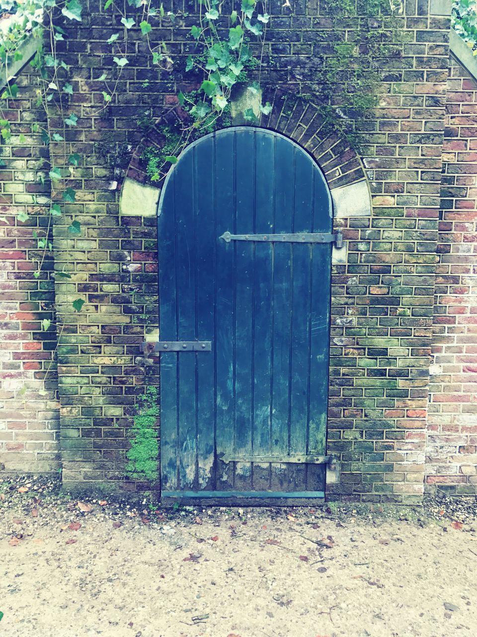 CLOSED DOOR