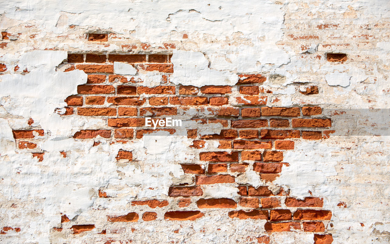 WEATHERED BRICK WALL