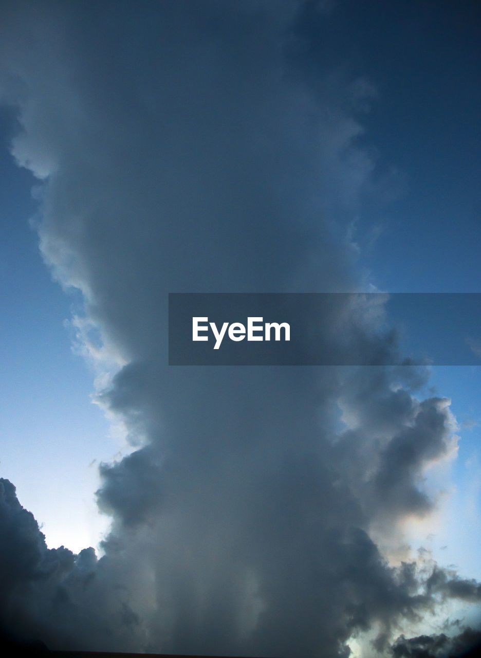 LOW ANGLE VIEW OF CLOUDY SKY