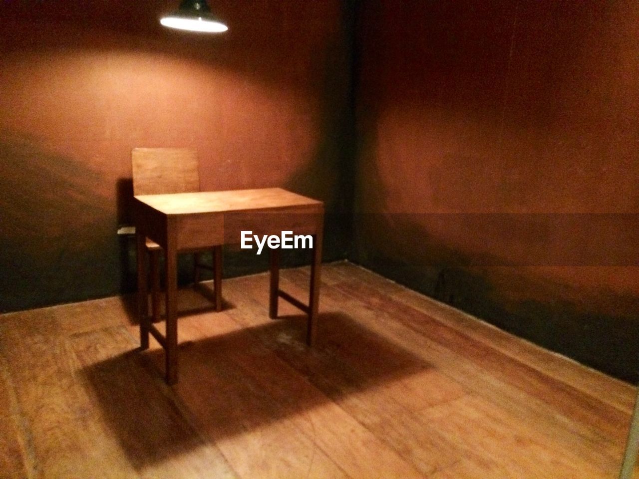 VIEW OF EMPTY ROOM