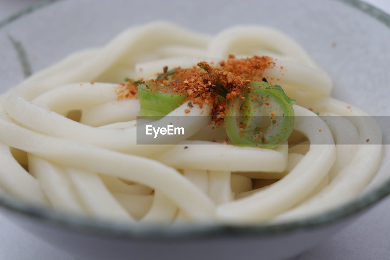 CLOSE-UP OF FRESH MEAL SERVED IN BOWL