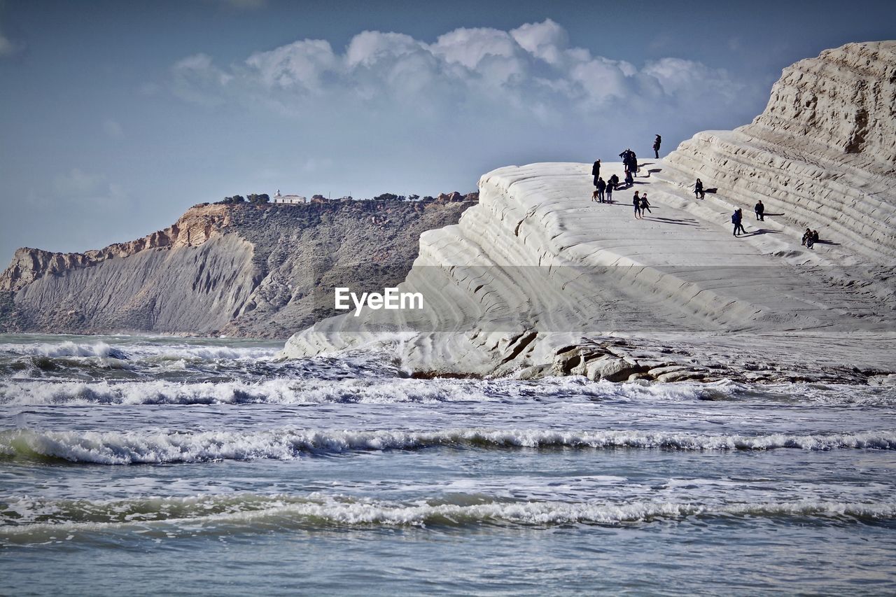 PANORAMIC VIEW OF SEA AGAINST SKY