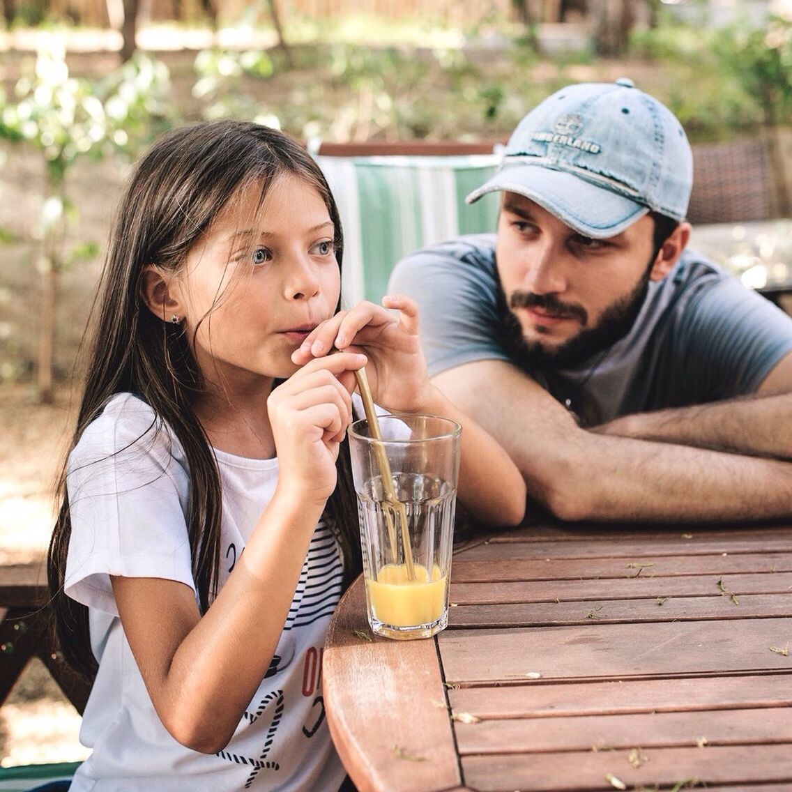 CLOSE-UP OF FRIENDS DRINKING GLASS WITH DRINK