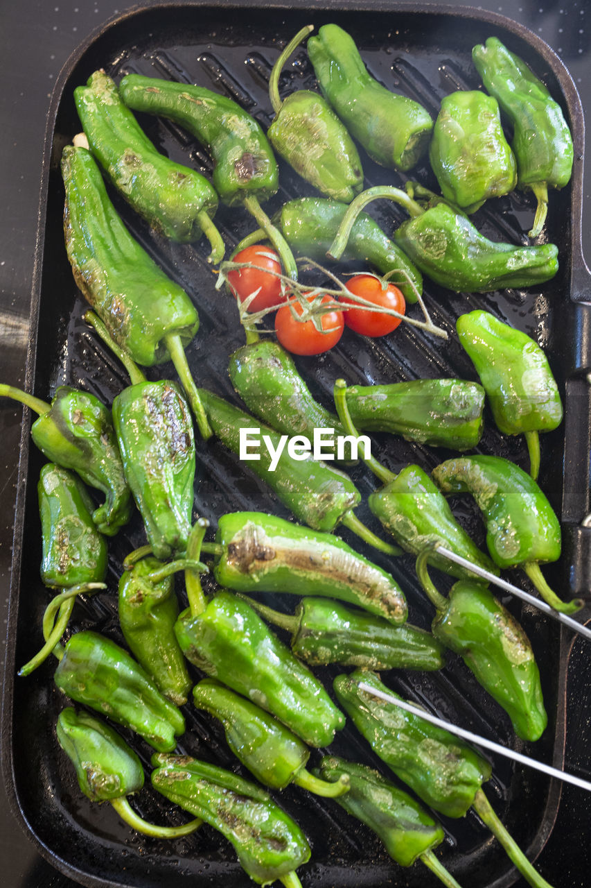 HIGH ANGLE VIEW OF VEGETABLES