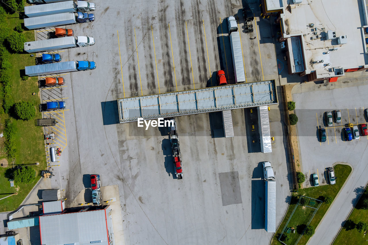 HIGH ANGLE VIEW OF CONSTRUCTION SITE IN CITY