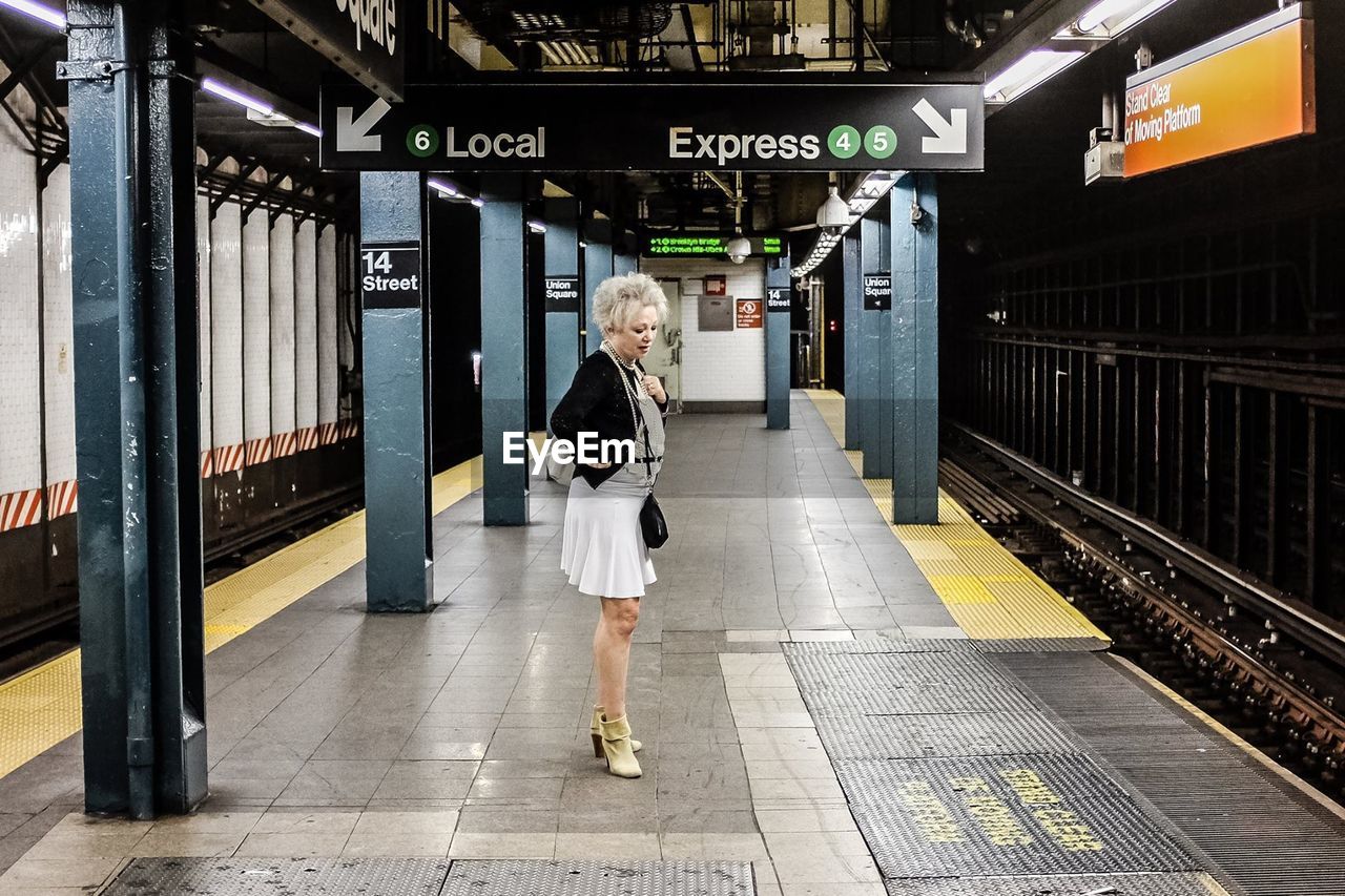 SUBWAY STATION PLATFORM