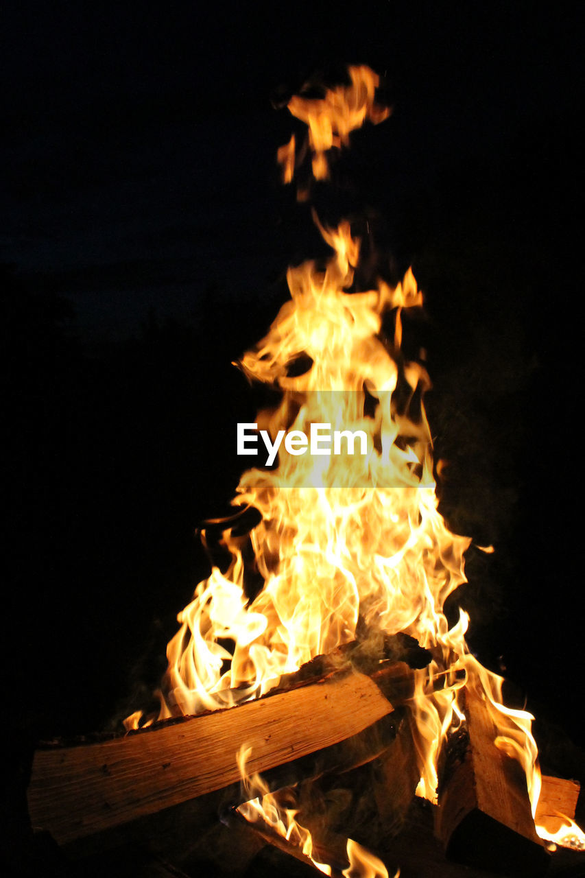 burning, flame, fire, heat, bonfire, campfire, wood, nature, log, night, no people, firewood, fireplace, glowing, motion, outdoors