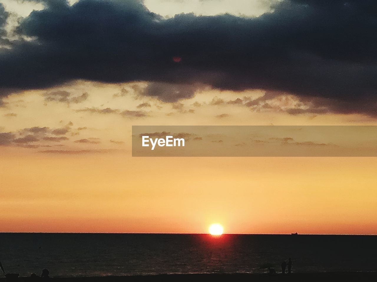 Sunset Beach Sun Sea Dramatic Sky Landscape Horizon Over Water Atmospheric Mood Reflection Nature Water Sky Tranquility Idyllic Outdoors La Caleta, Faro De La Caleta Environment Sky Only Sunlight Dramatic Sky Tranquil Scene Cloudscape Beauty In Nature Tranquility No People