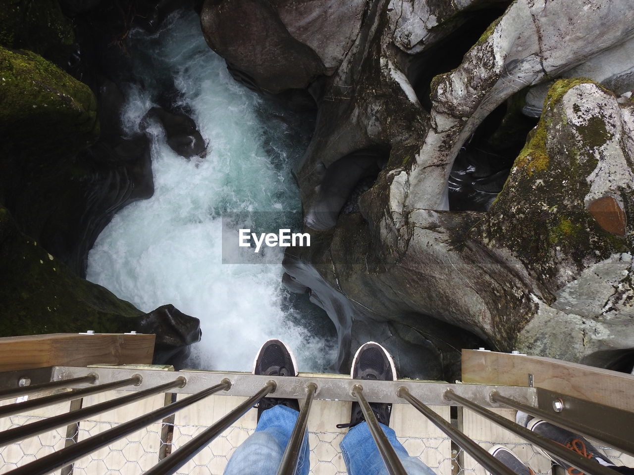 SCENIC VIEW OF WATERFALL
