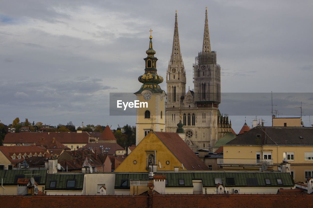 VIEW OF BUILDINGS AGAINST SKY