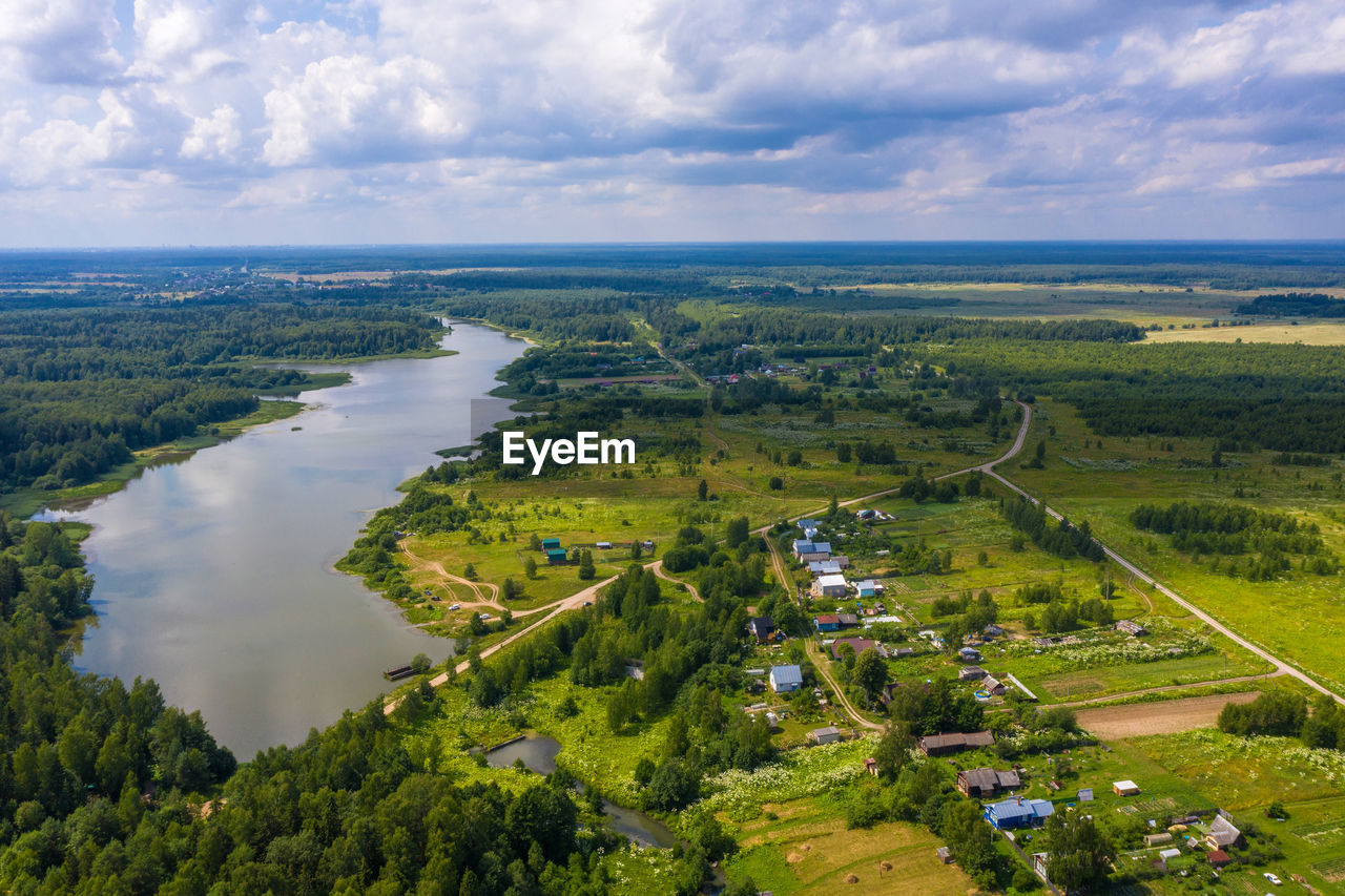 A large reservoir near the village of ushakovka, ivanovo region. photo taken from a drone.