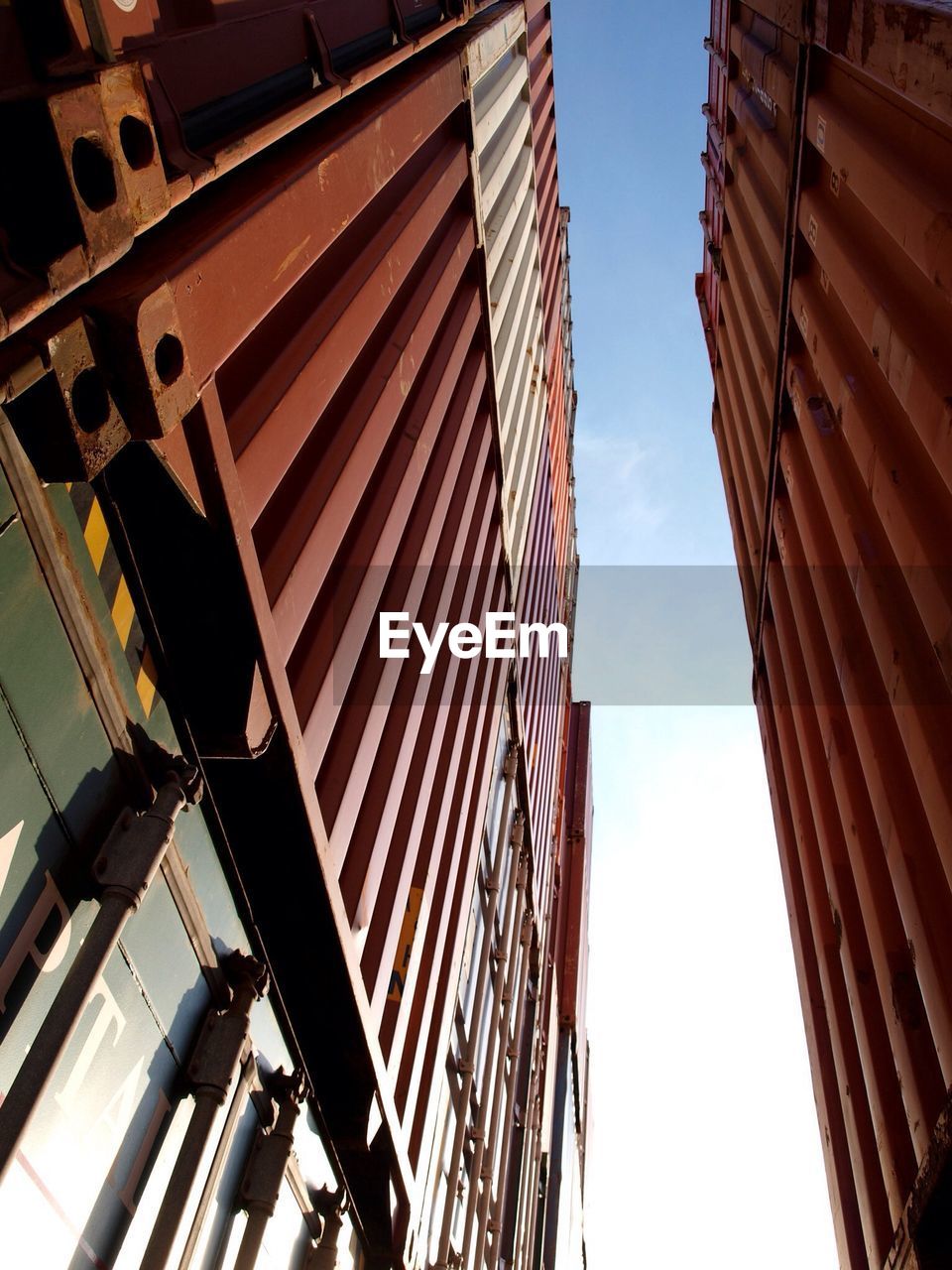 LOW ANGLE VIEW OF MODERN BUILDINGS