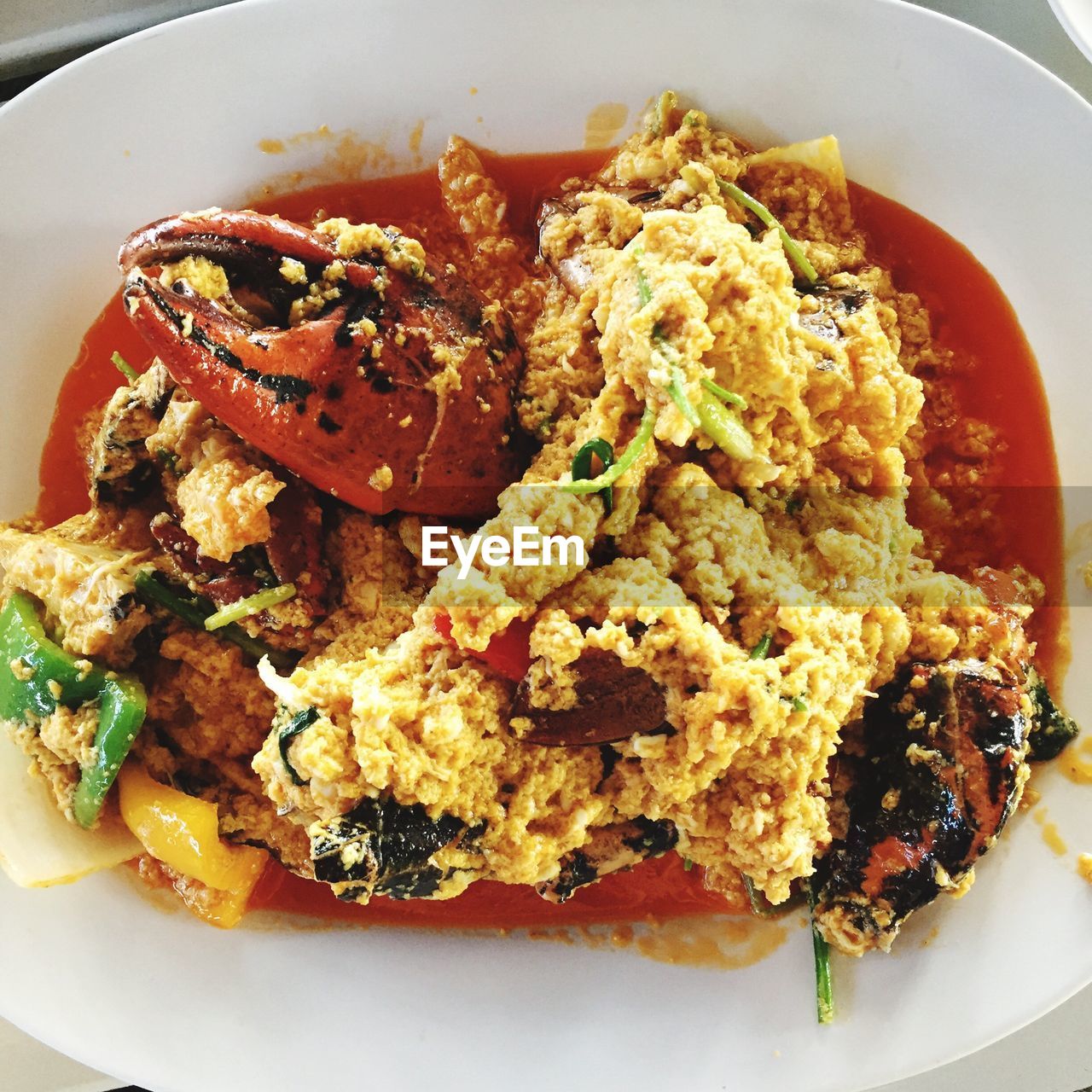 CLOSE-UP OF SERVED FOOD IN PLATE