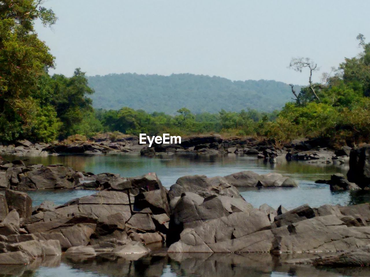 VIEW OF ROCKS IN RIVER