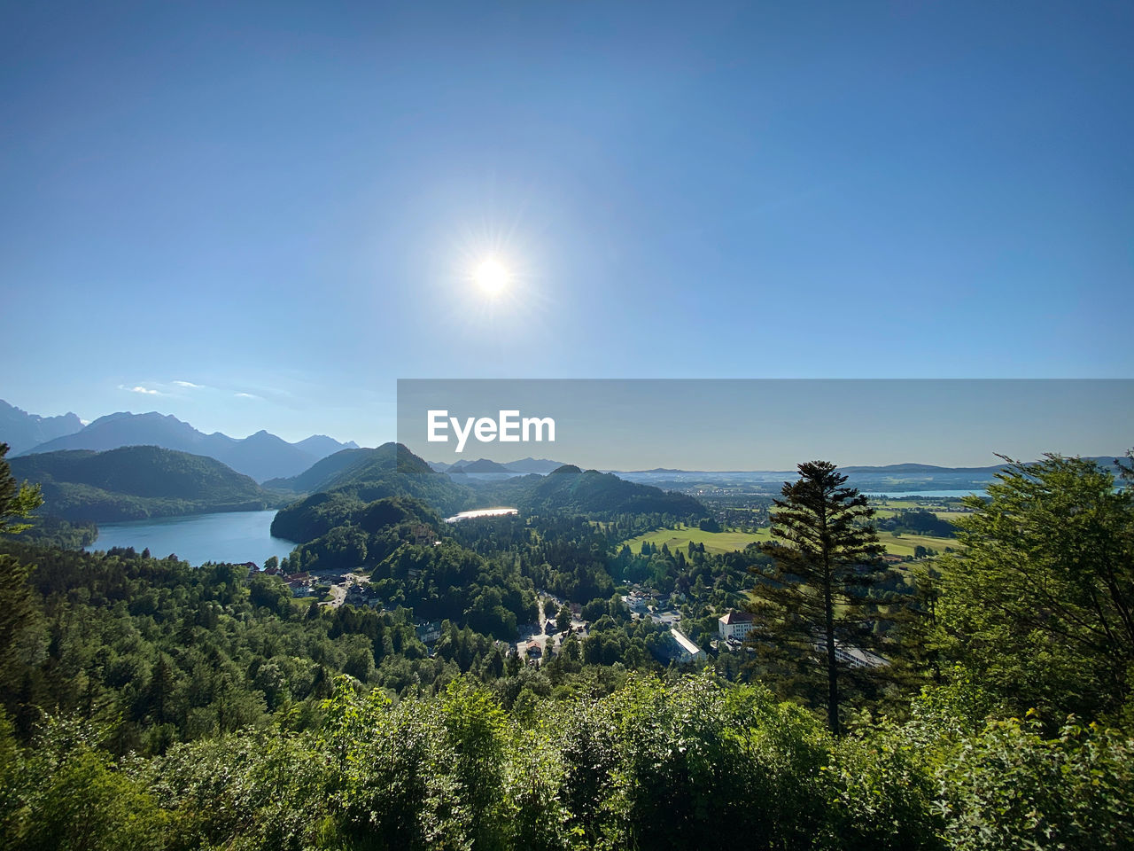 SCENIC VIEW OF LANDSCAPE AGAINST BRIGHT SKY