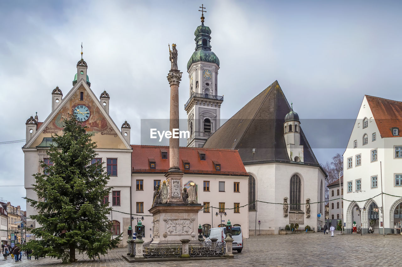 St. george is parish church located at marienplatz in freising, germany