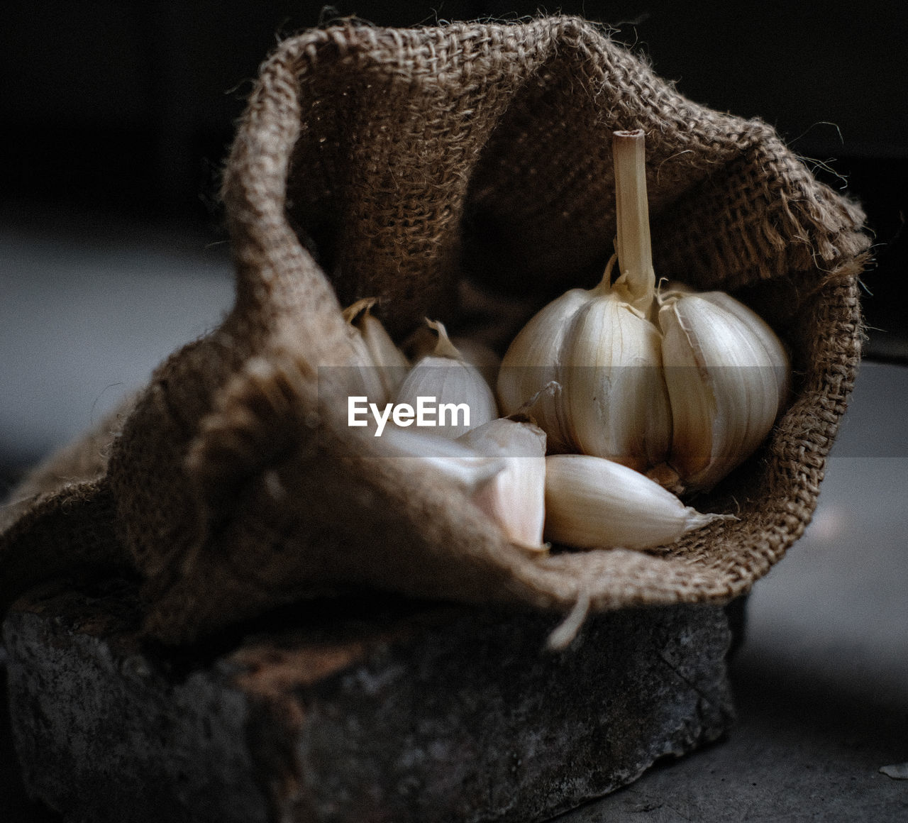 CLOSE-UP OF EGGS ON BASKET