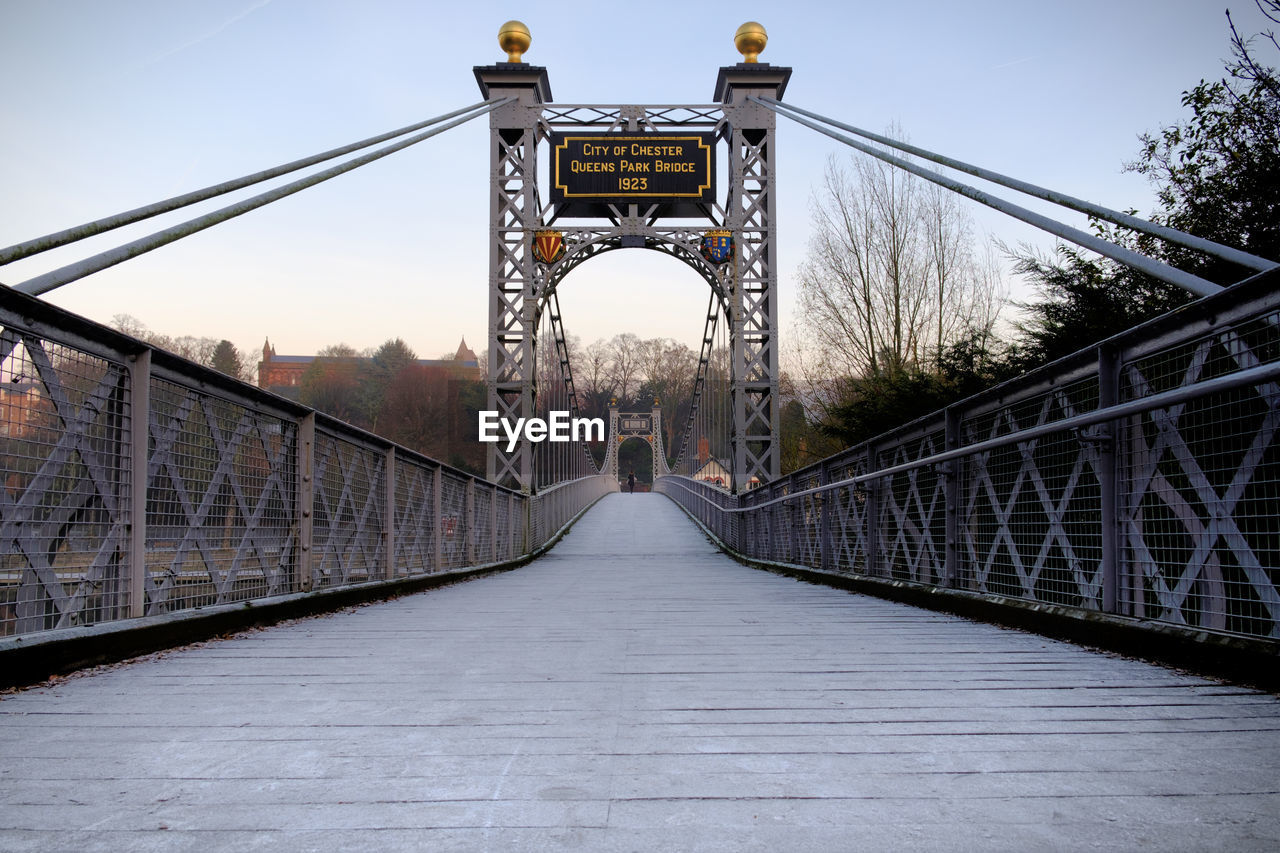 FOOTBRIDGE LEADING TOWARDS CITY