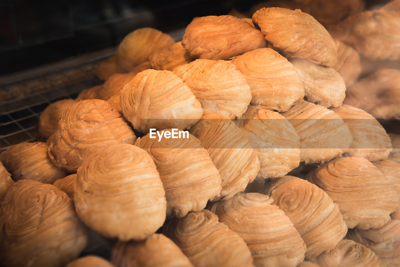 CLOSE-UP OF ROASTED FOR SALE