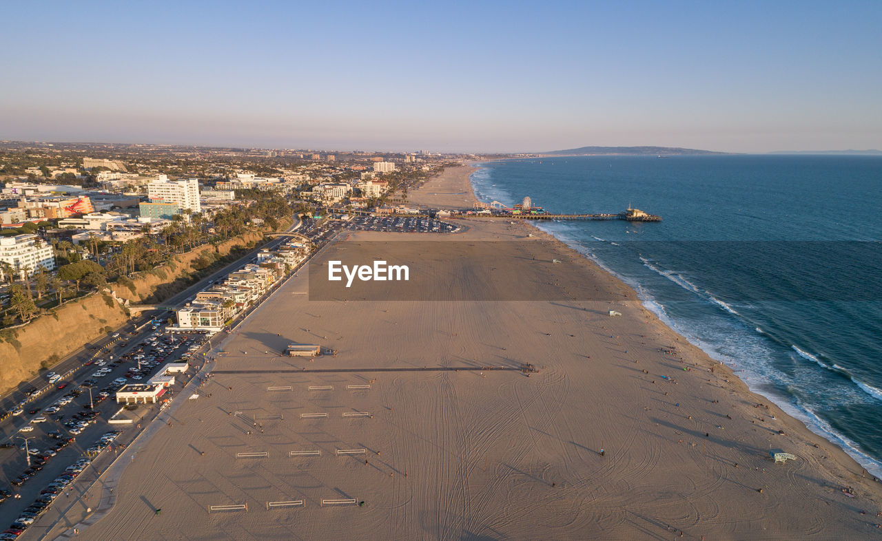 Sunset in santa monica, los angeles, california. situated on santa monica bay. los angeles