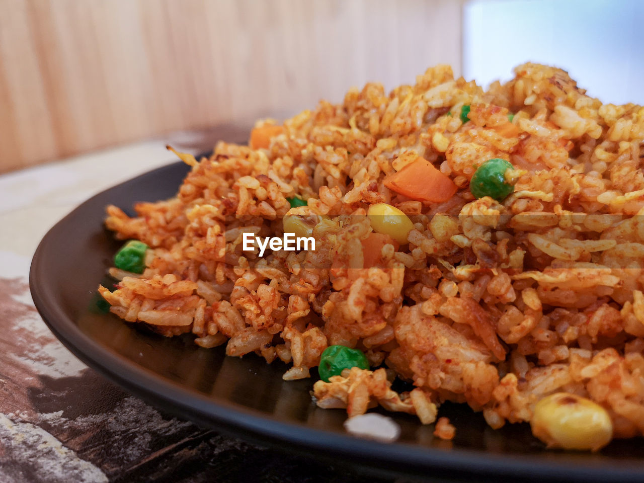 CLOSE-UP OF FOOD SERVED ON TABLE