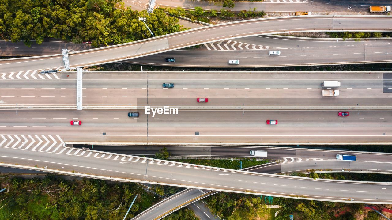 Aerial view of highway in city.