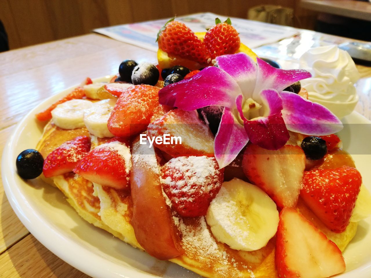 CLOSE-UP OF DESSERT ON PLATE