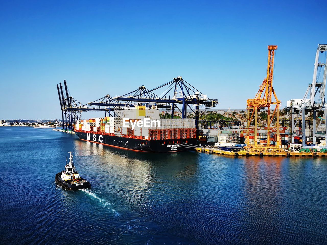 CRANES AT COMMERCIAL DOCK