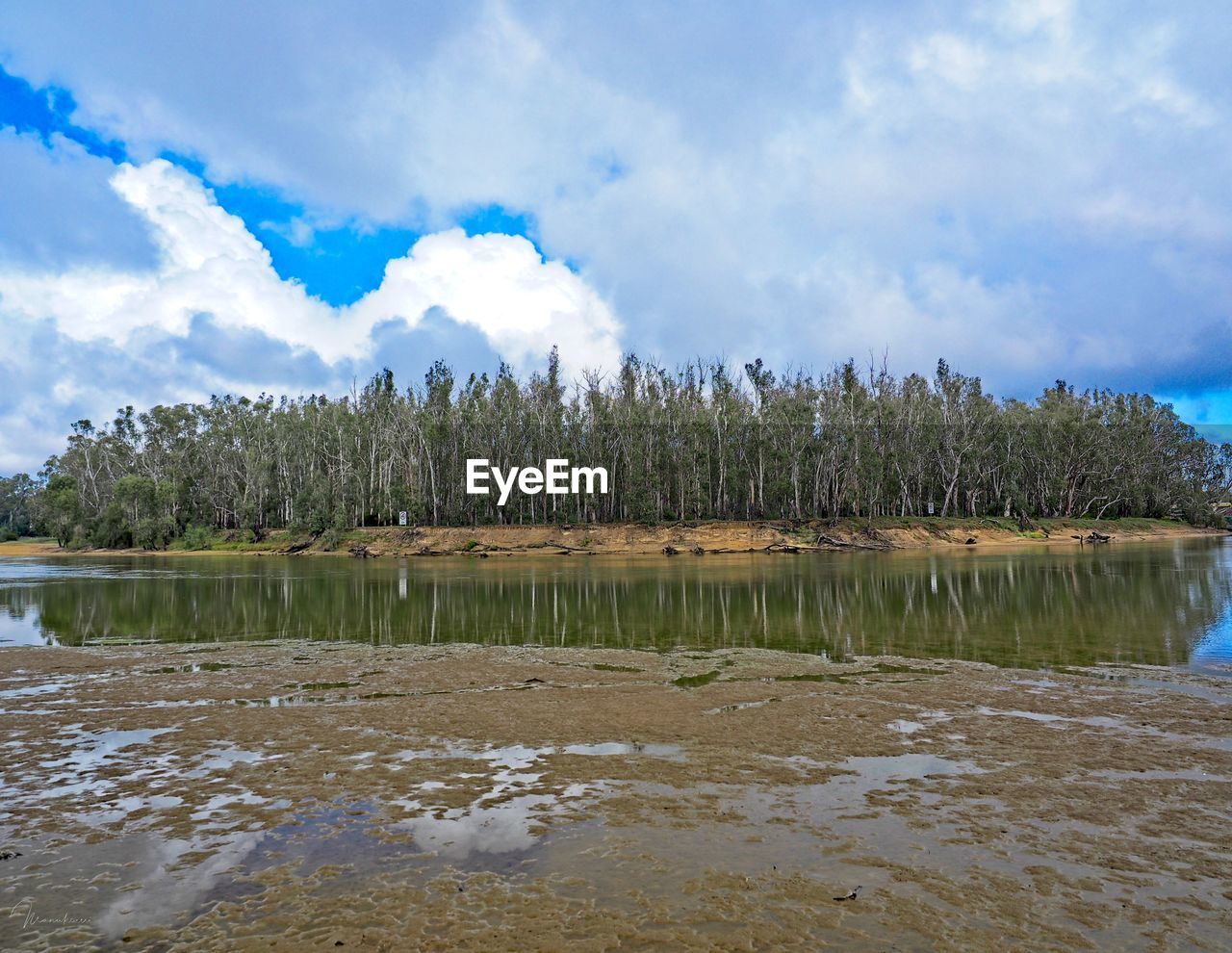 Panoramic view of lake against sky