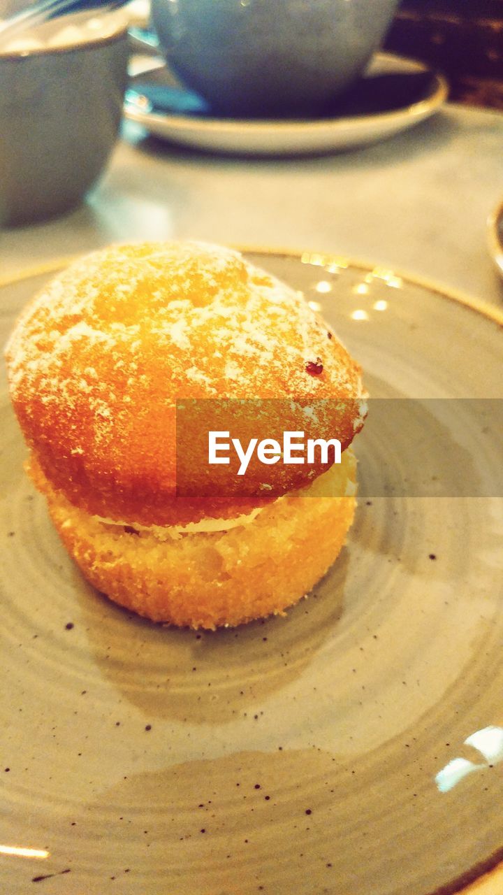 CLOSE-UP OF DESSERT IN PLATE