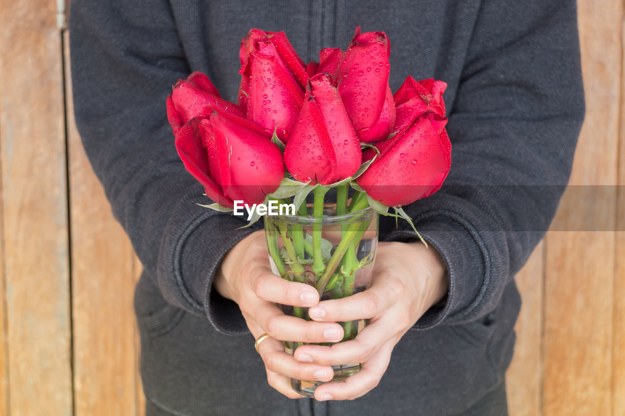 Close-up of red roses