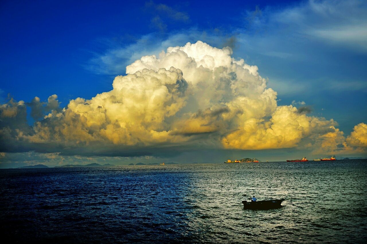 IDYLLIC VIEW OF SEA AGAINST SKY