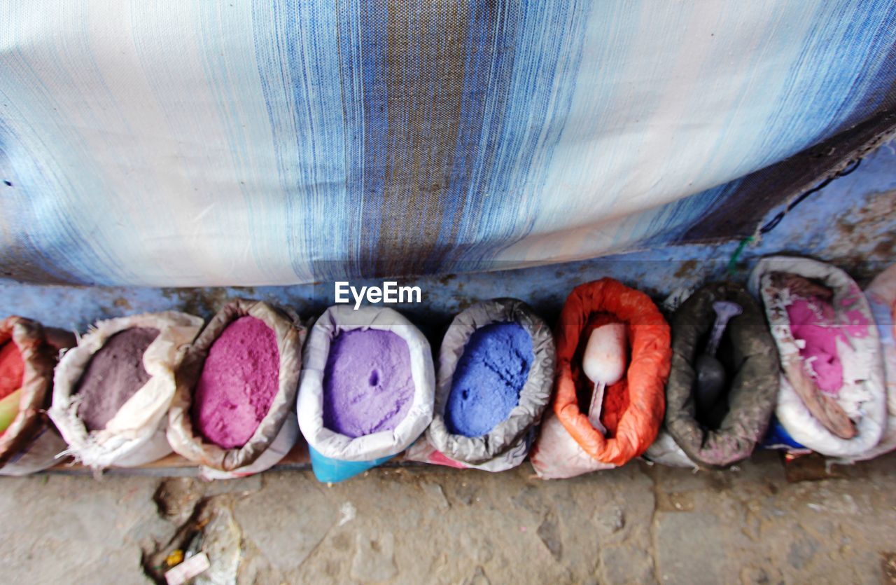 HIGH ANGLE VIEW OF FISH FOR SALE AT STREET MARKET