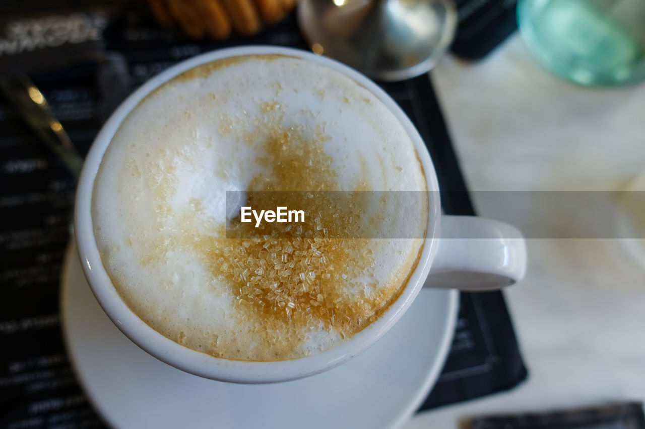 CLOSE-UP OF COFFEE IN CUP