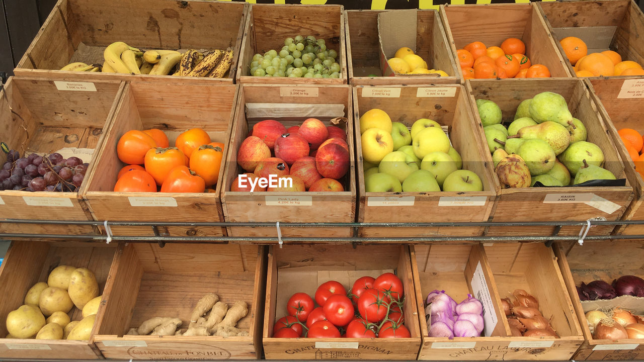 Fruits and vegetables in basket on market stall