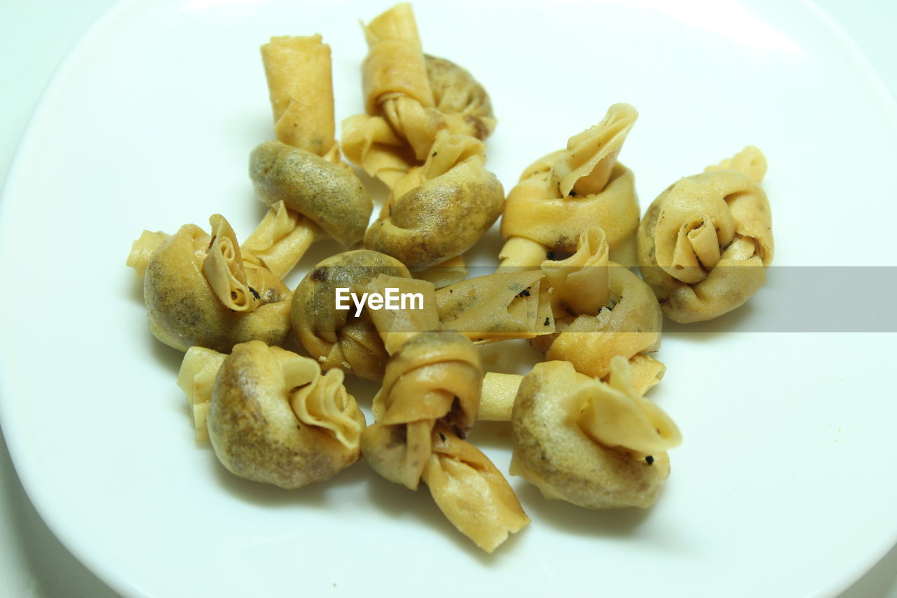 Close-up of spaghetti on plate