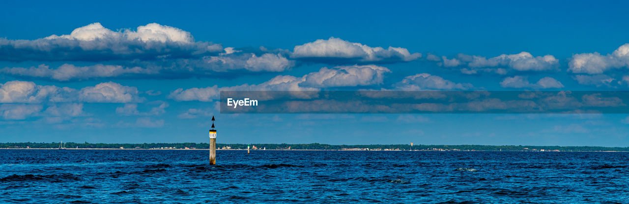 Scenic view of sea against sky at bassin of arcachon 