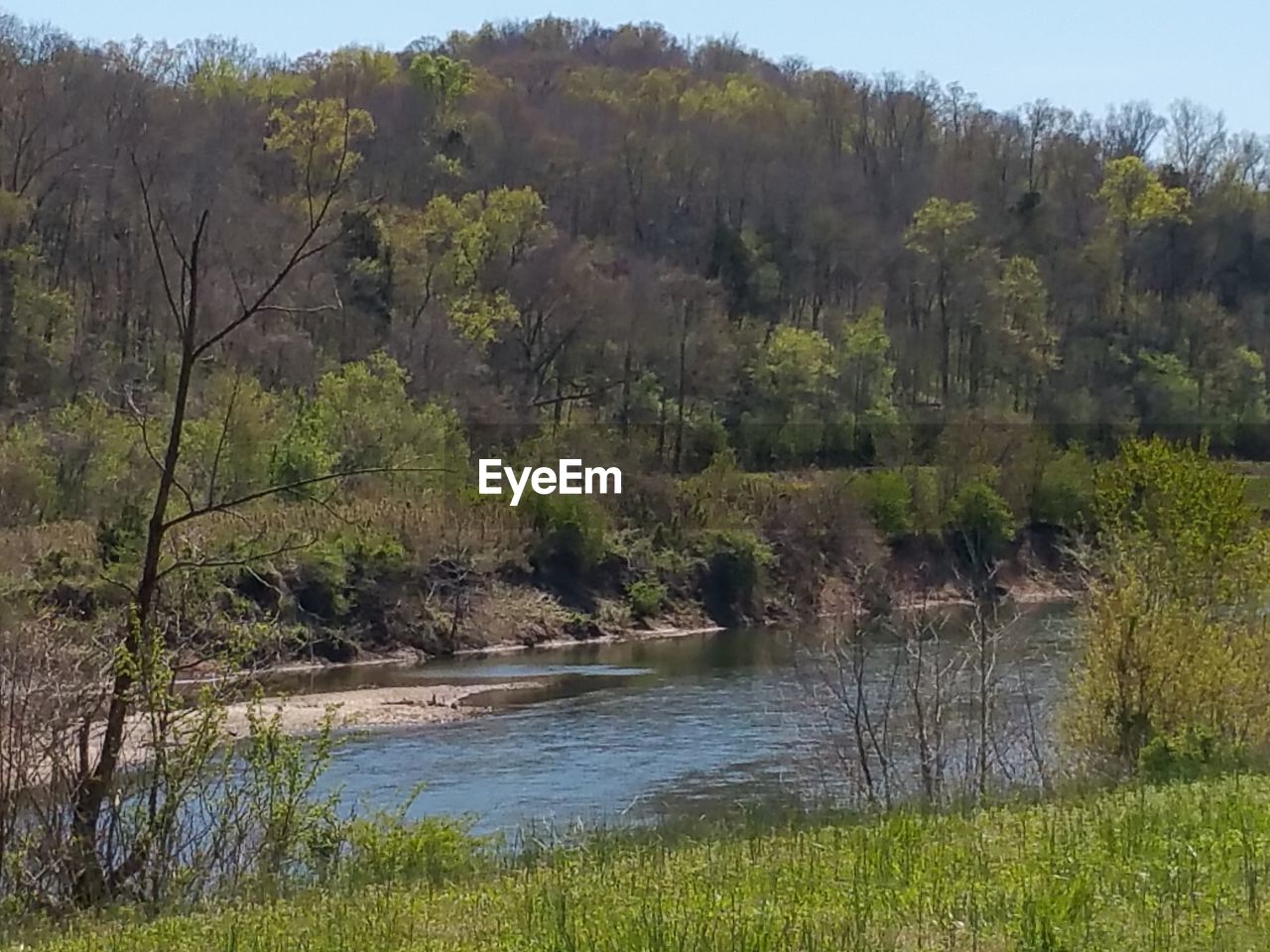 SCENIC VIEW OF RIVER