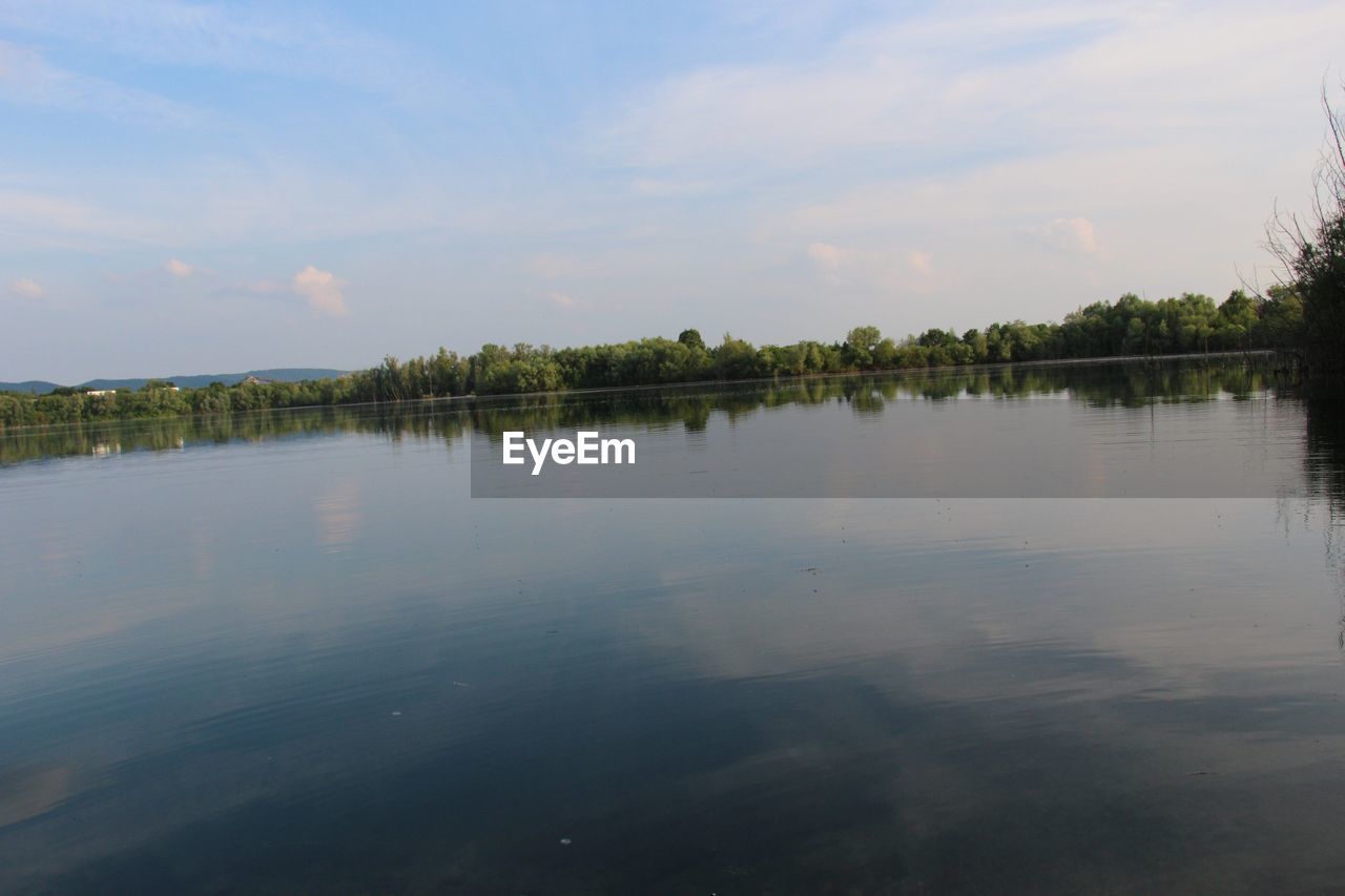 VIEW OF LAKE AGAINST SKY