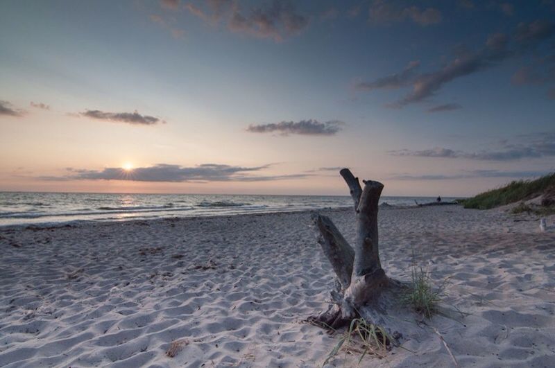 VIEW OF SEA AT SUNSET