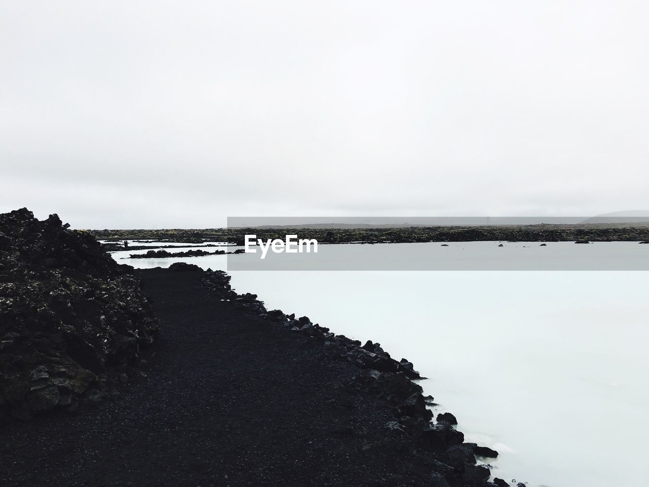 SCENIC VIEW OF REFLECTION OF SKY IN WATER