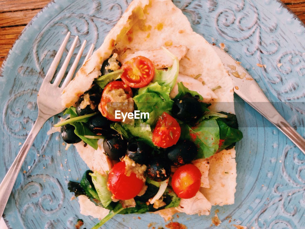 CLOSE-UP OF SALAD AND VEGETABLES