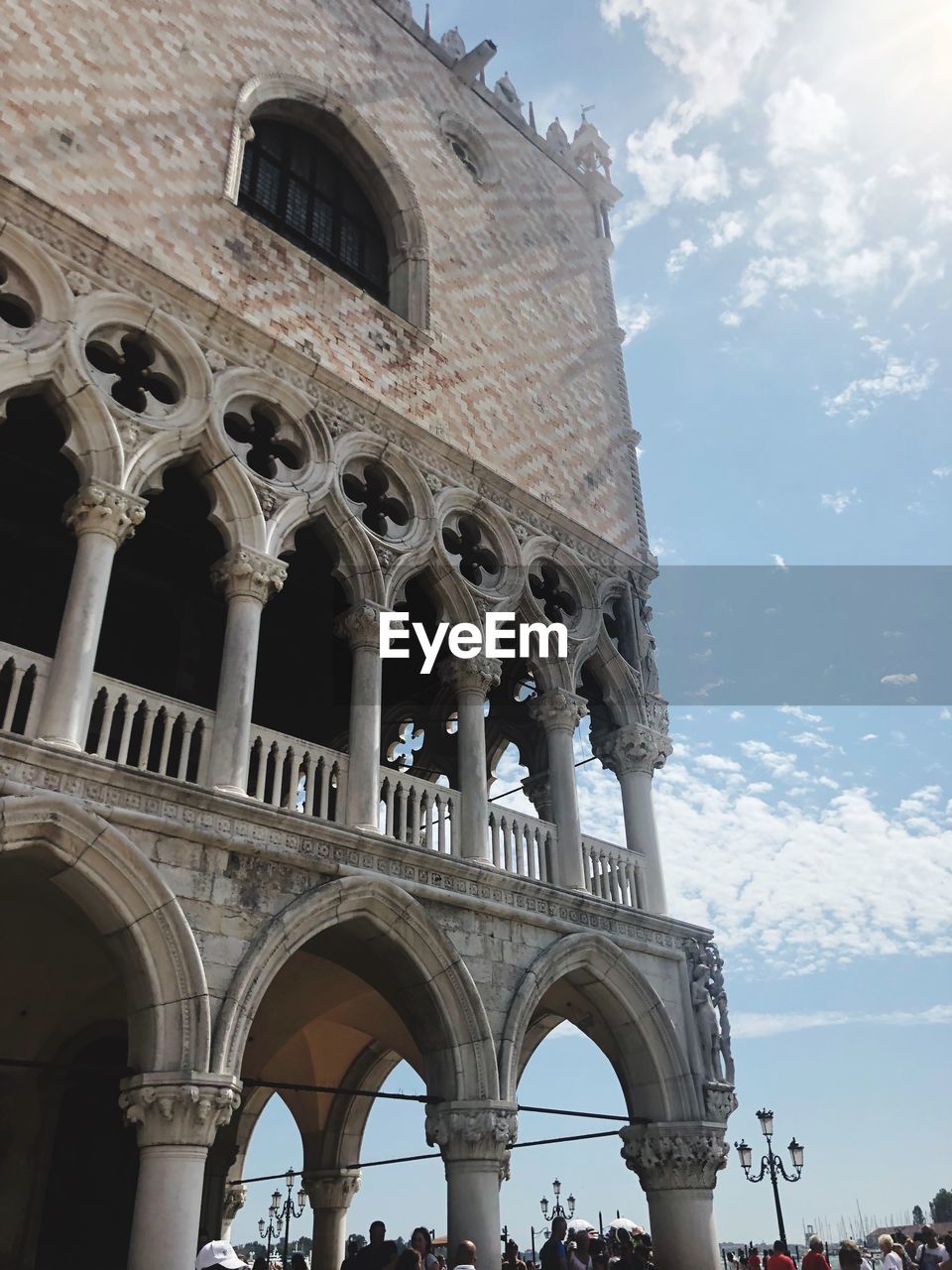 LOW ANGLE VIEW OF HISTORICAL BUILDING