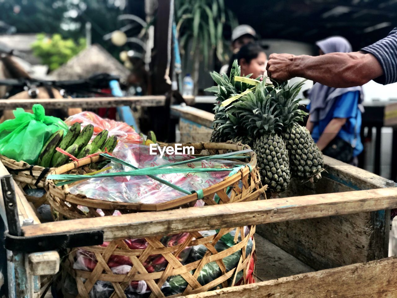 YOUNG WOMAN FOR SALE IN MARKET