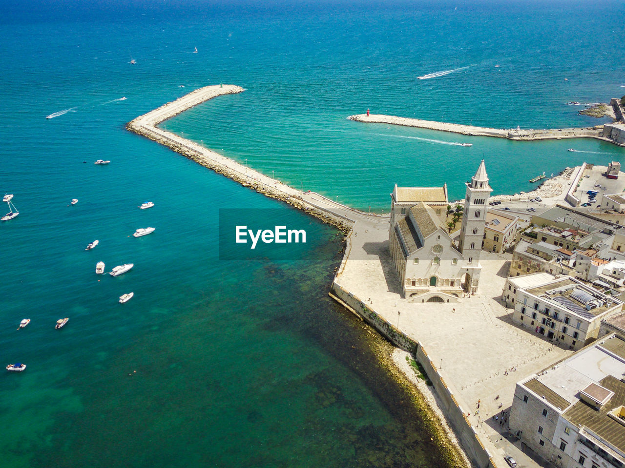 HIGH ANGLE VIEW OF SWIMMING POOL AT SEA