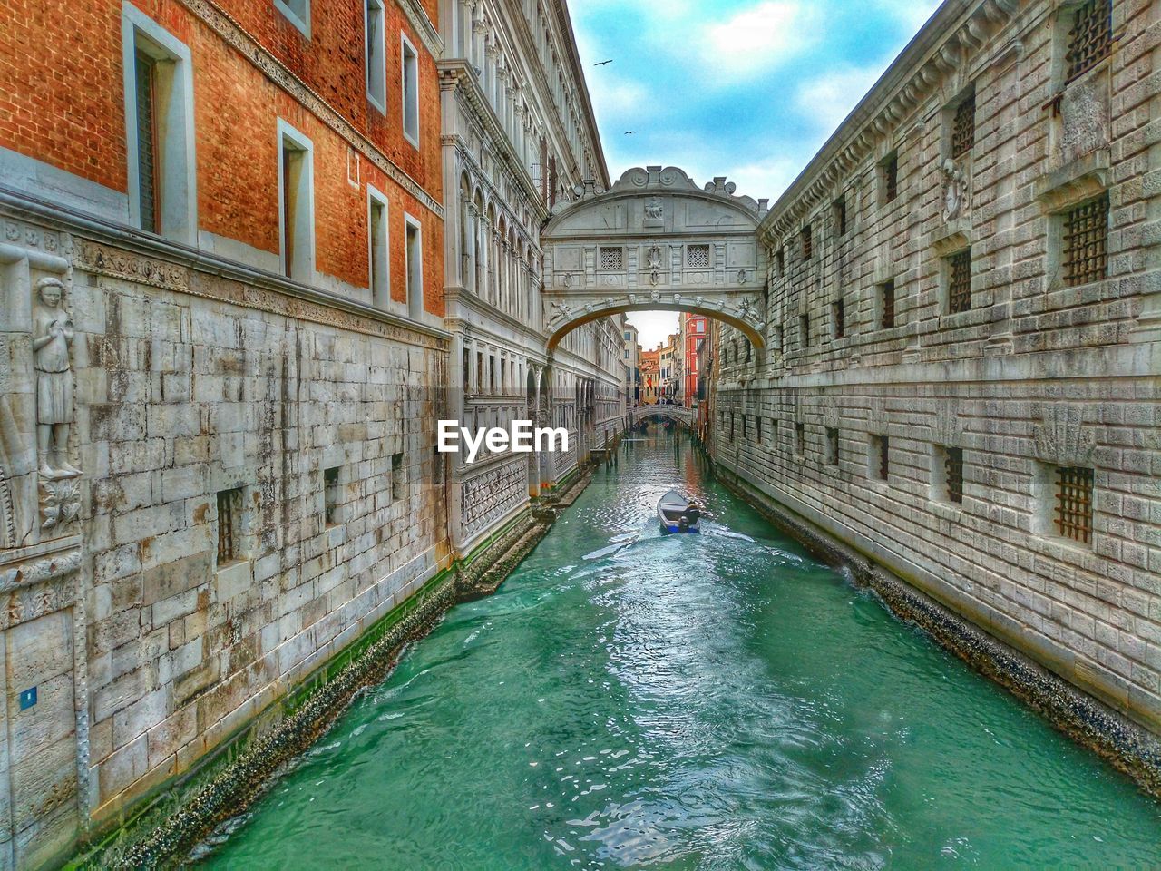 CANAL PASSING THROUGH BUILDINGS