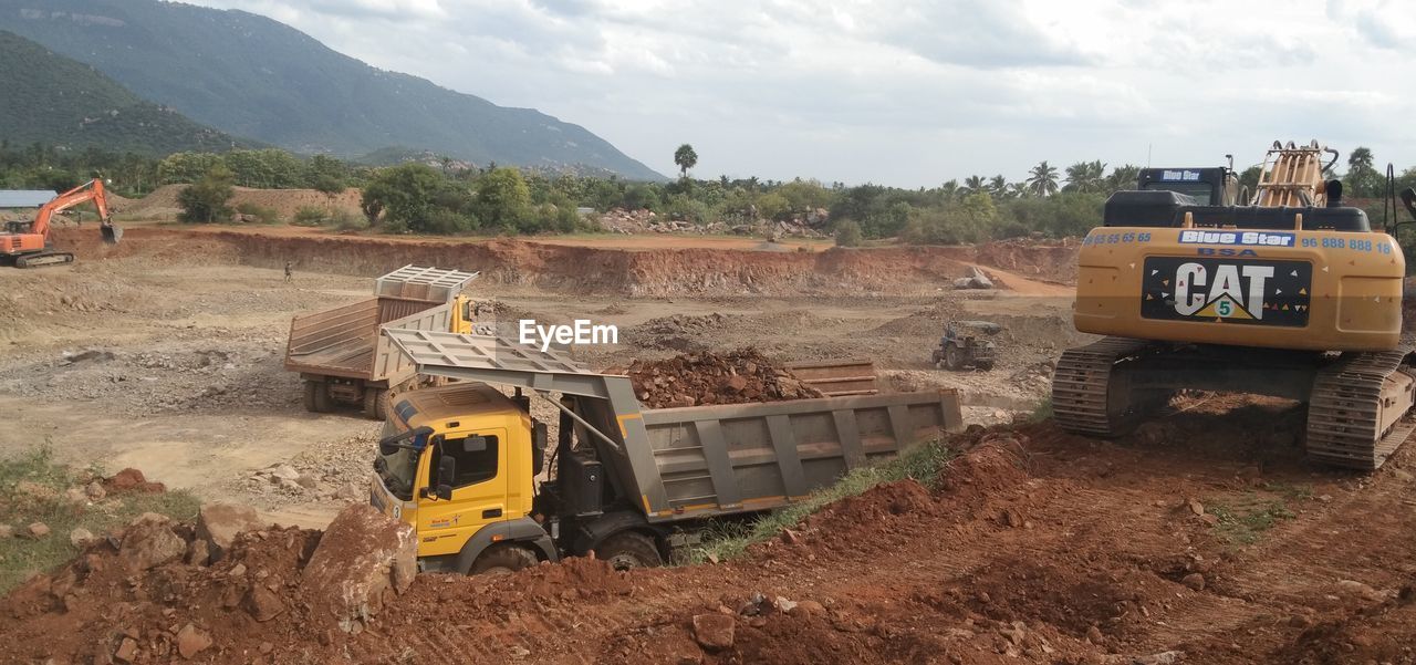 VIEW OF CONSTRUCTION SITE