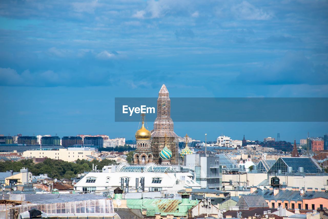 VIEW OF BUILDINGS AGAINST SKY