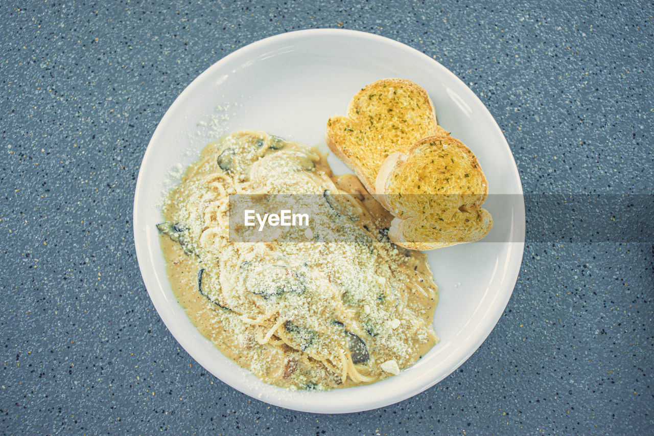 HIGH ANGLE VIEW OF MEAL SERVED IN PLATE