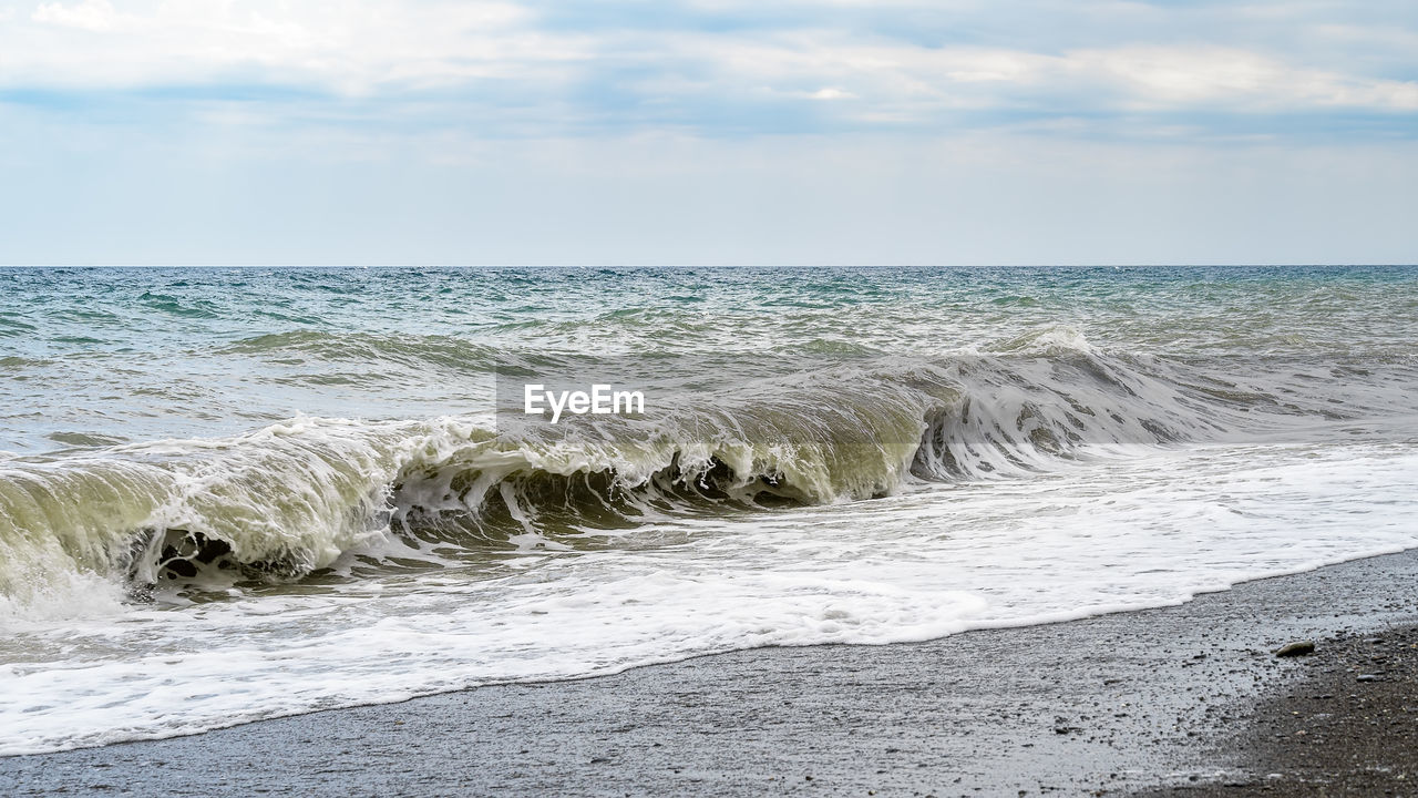 PANORAMIC VIEW OF SEA AGAINST SKY